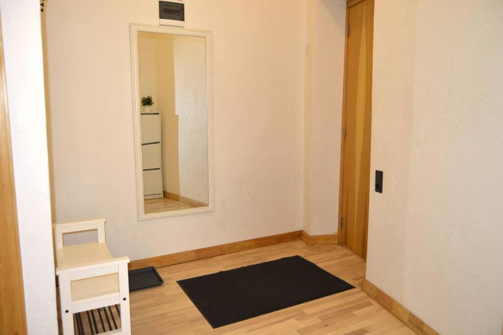 Spacious Old Town Family Peachy 2 Bedrooms Apartment, Nearby The Riga Presidential Castle Экстерьер фото